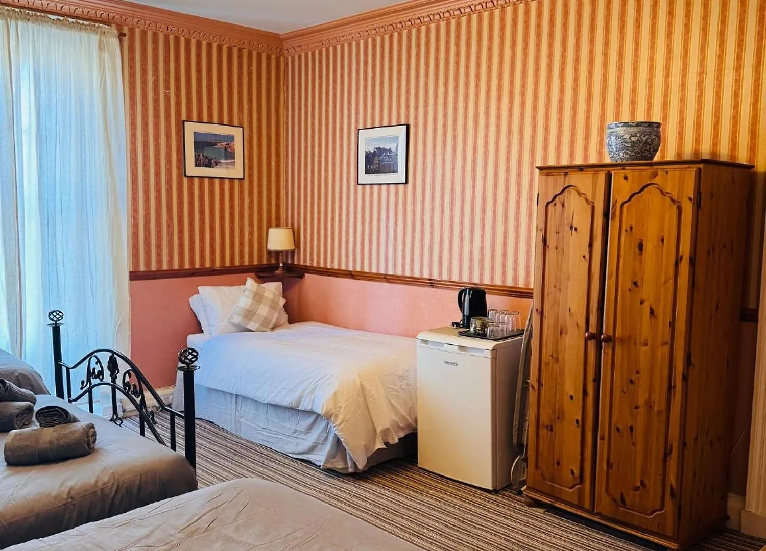 Edinburgh Travel Guest House