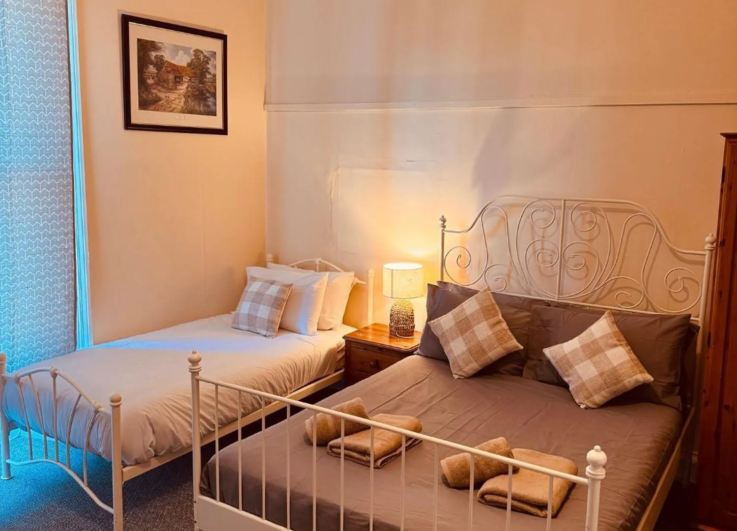 Edinburgh Travel Guest House