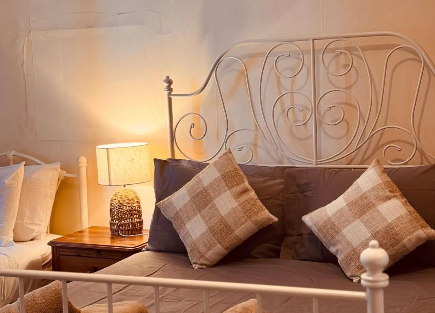 Edinburgh Travel Guest House