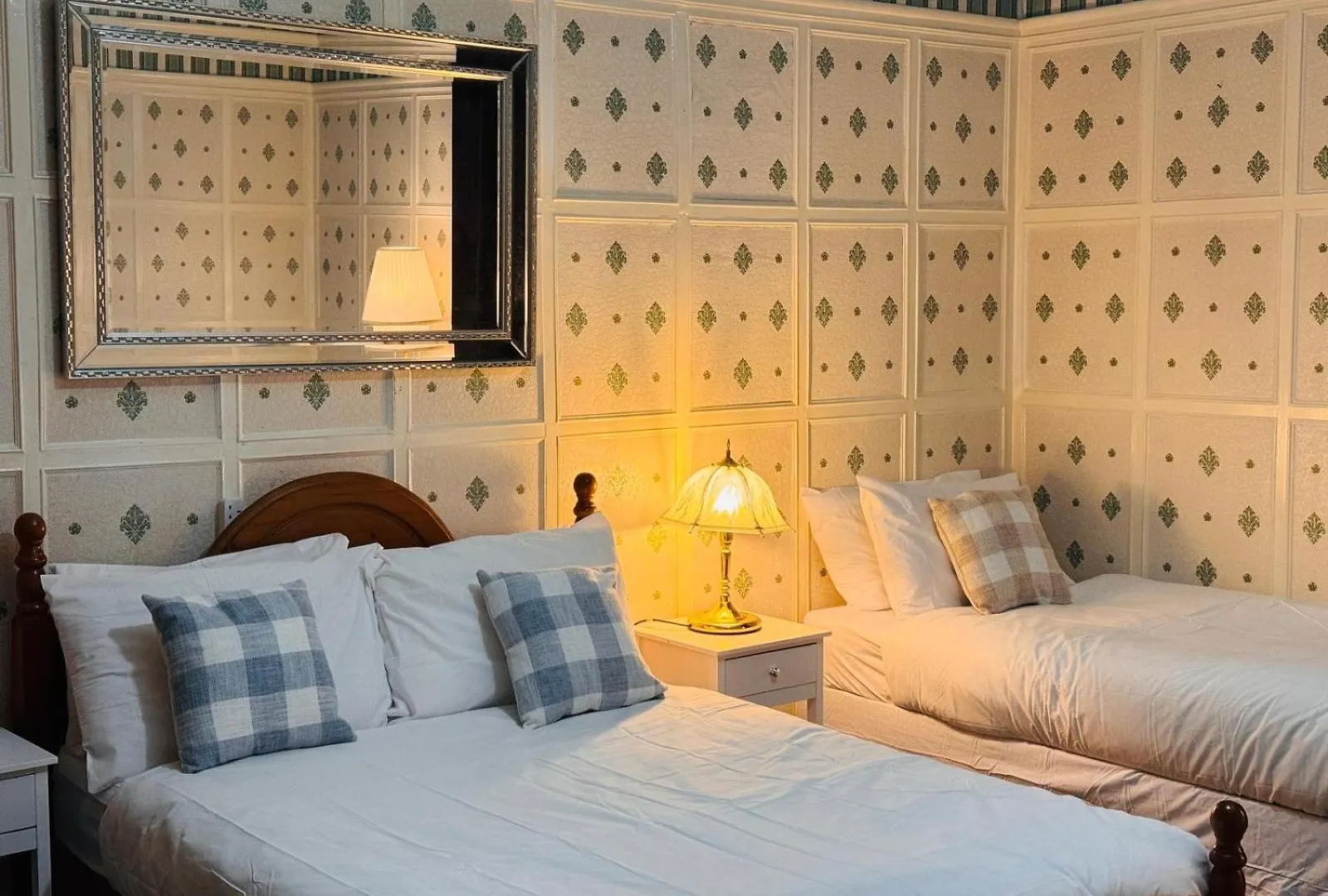 Edinburgh Travel Guest House