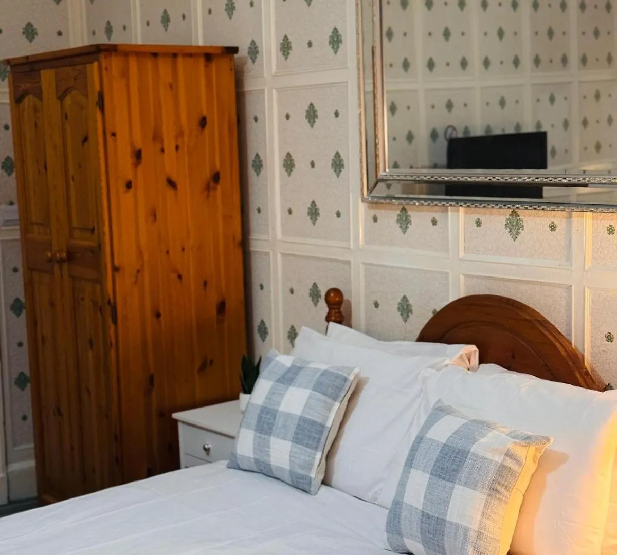 Edinburgh Travel Guest House