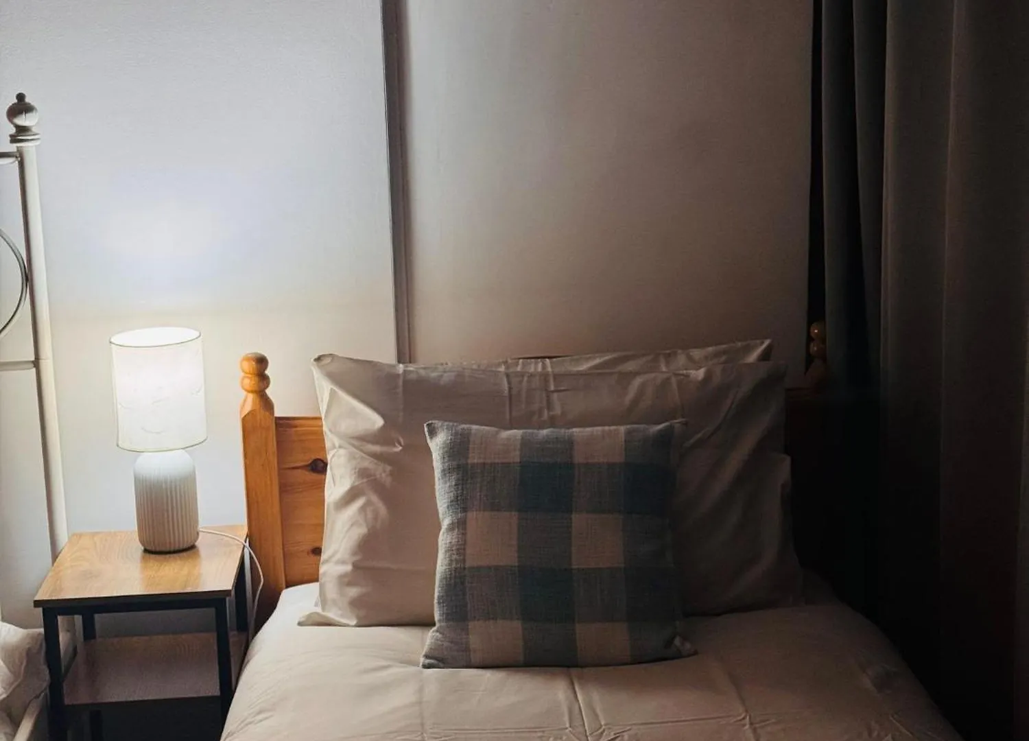 Edinburgh Travel Guest House 0*,  Reino Unido