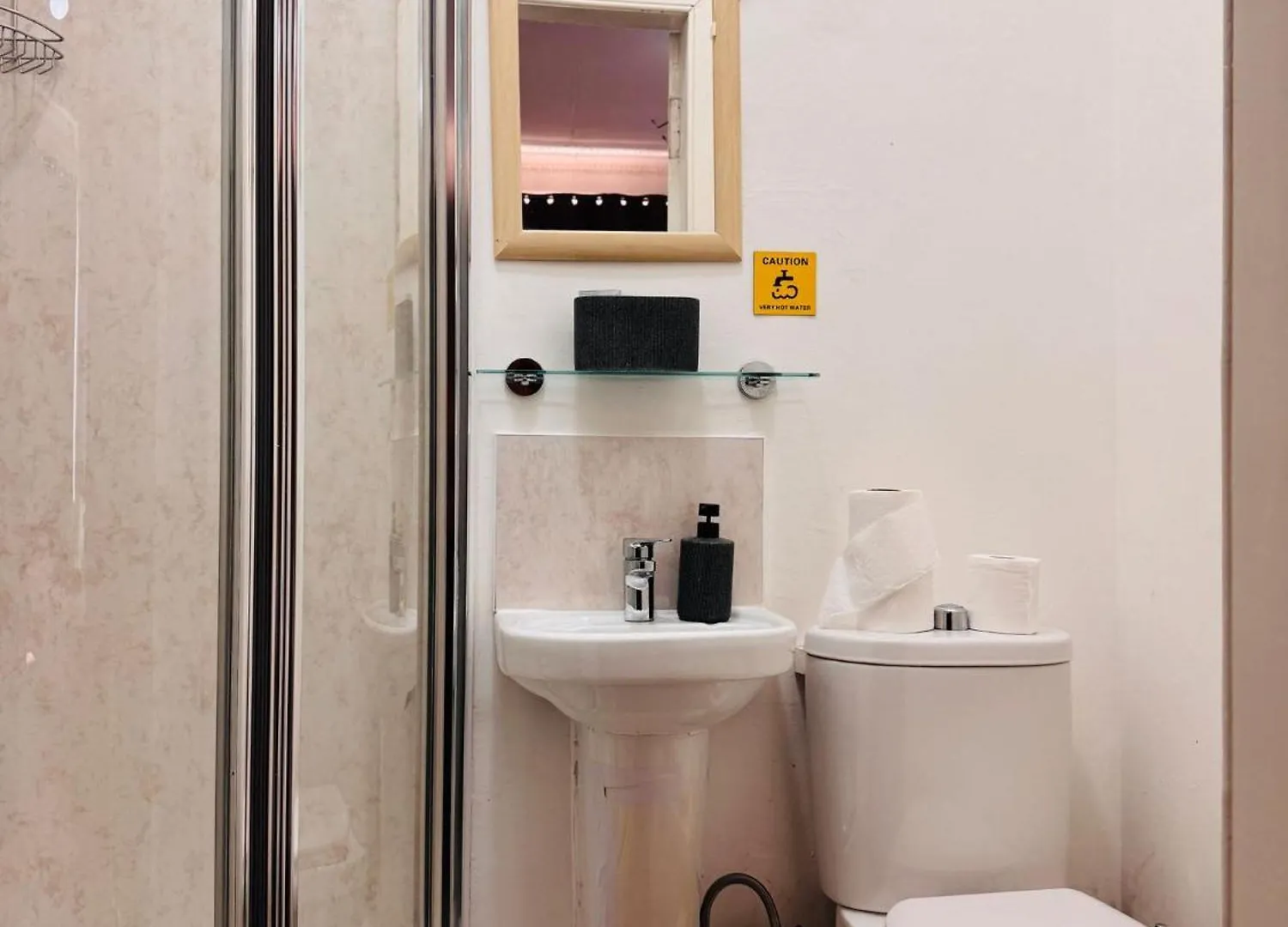 Edinburgh Travel Guest House